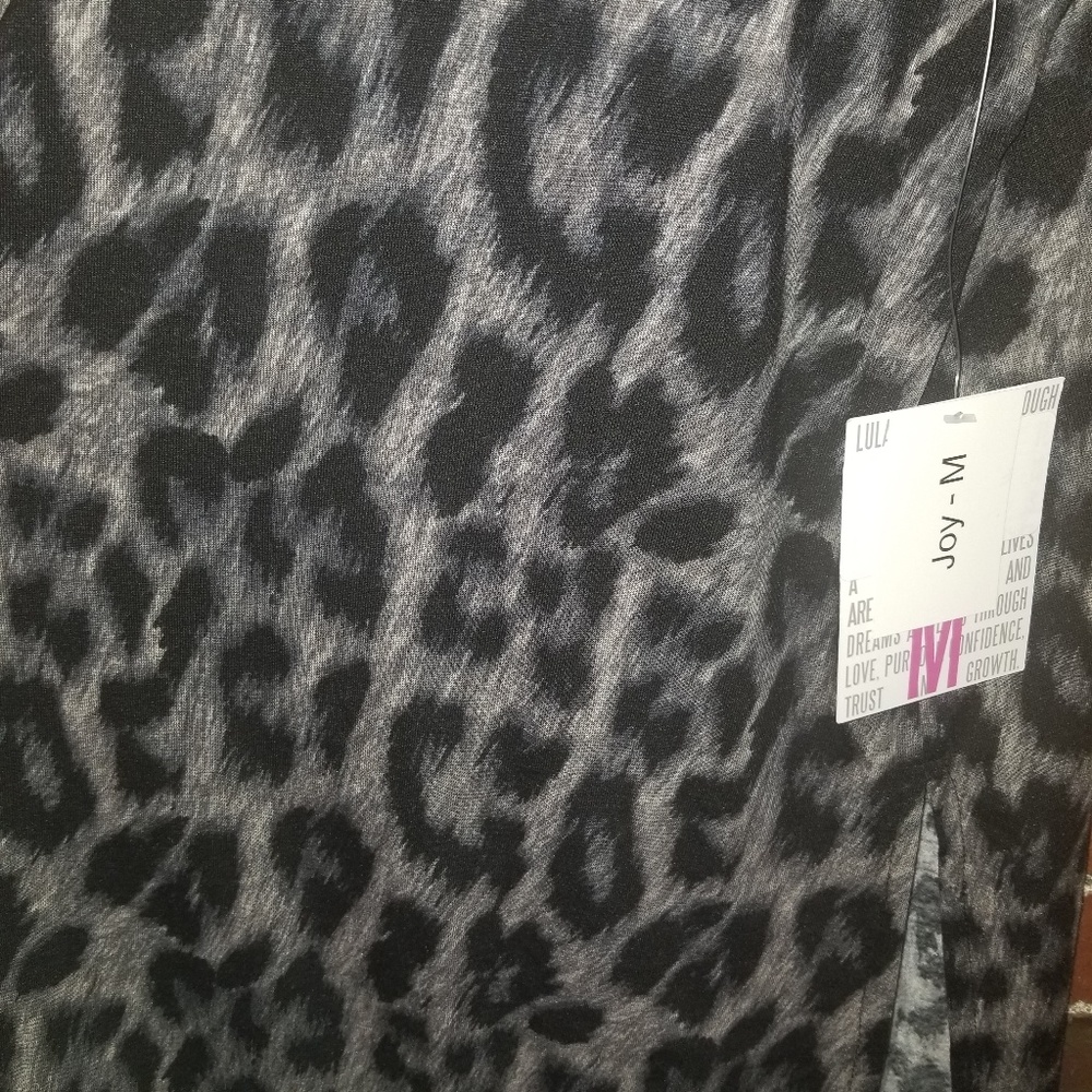 Lularoe joy - Picture 2 of 2